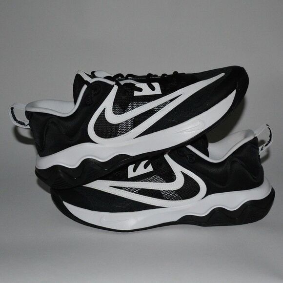 Nike Giannis Immortality 3 Men’s Size 11.5 White Black DZ7533 003 New No Box